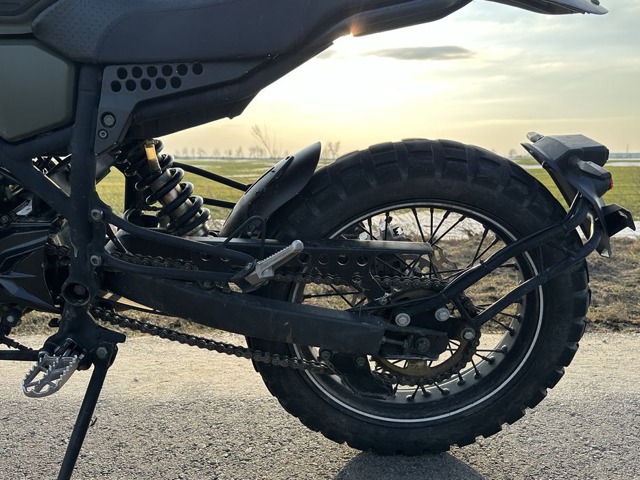 Мотоцикил Geon 250