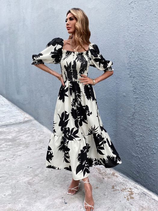 Sukienka w kwiaty boho z bufiastymi rękawami maxi