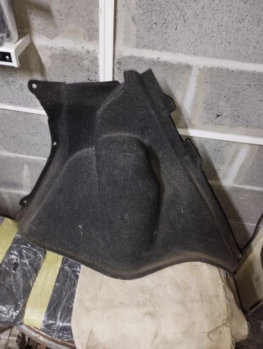Ford Scorpio CL обшивка багажника