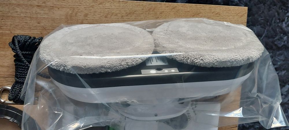 Robot do mycia okien