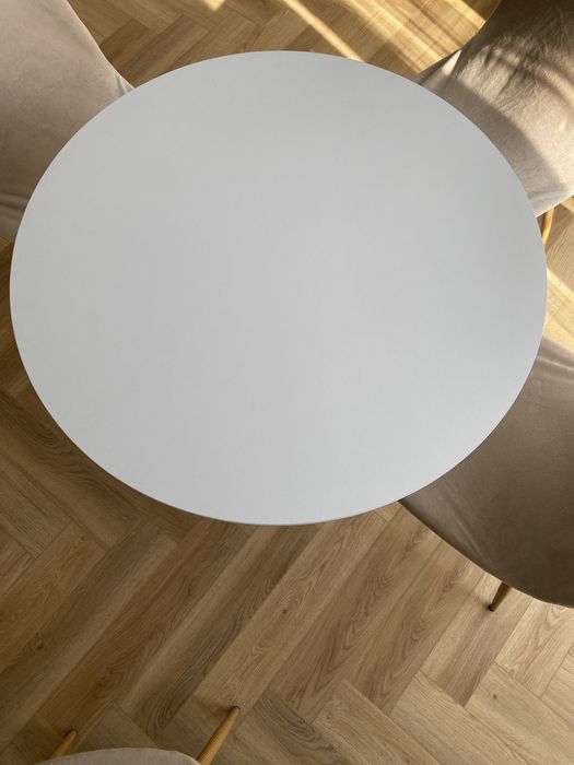 Стіл круглий обідній