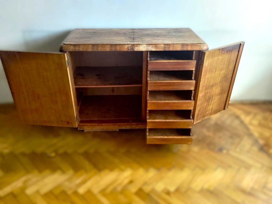 Komoda-pomocnik art deco, lata 30 XX w., orzech, stan dobry, do częściowej renowacji