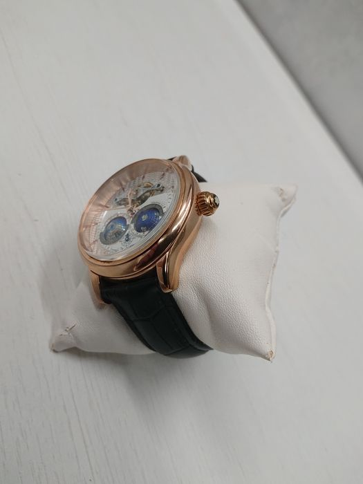 Годинник Montblanc cylindrique geosphere vasco da gama gold white