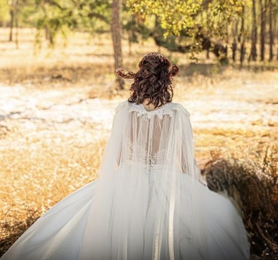 Vestido de Noiva + capa