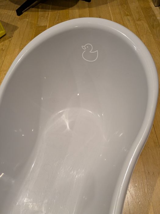 Wanienka niemowlęca ze stojakiem tega baby 86
