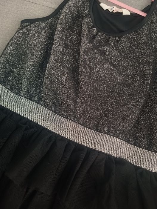 Sukienka czarno-srebrna błyszcząca z tiulem h&m rozm 146 sylwester