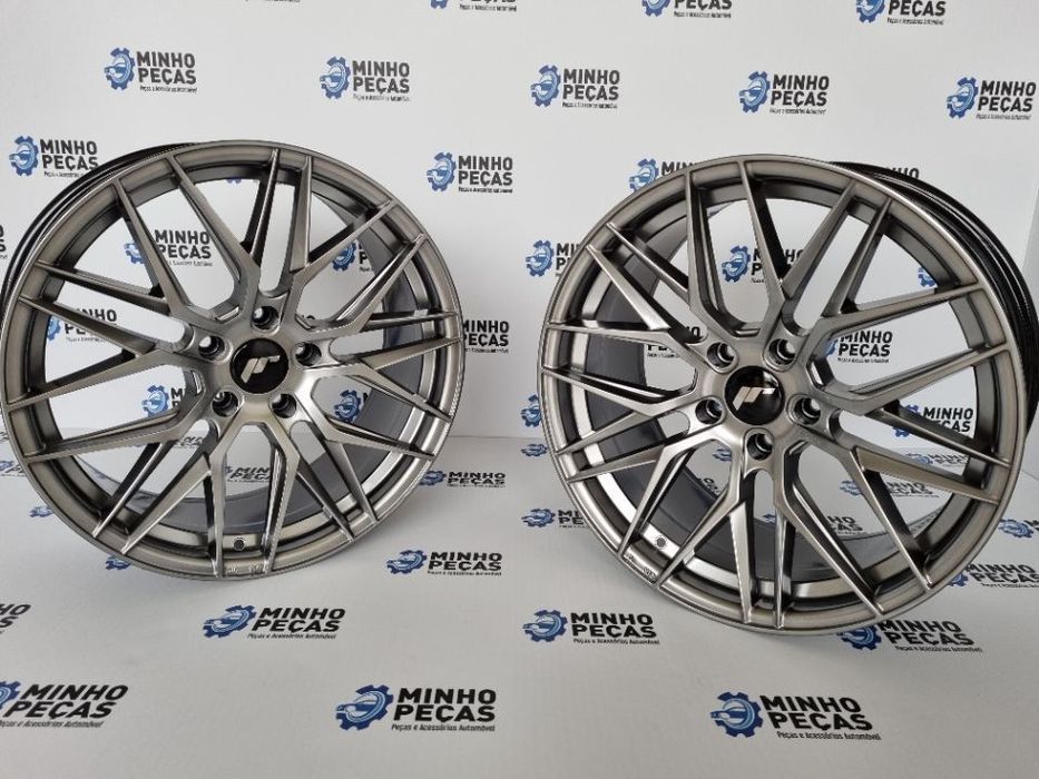 Jantes Japan Racing (JR28) em 17 (5x114.3)