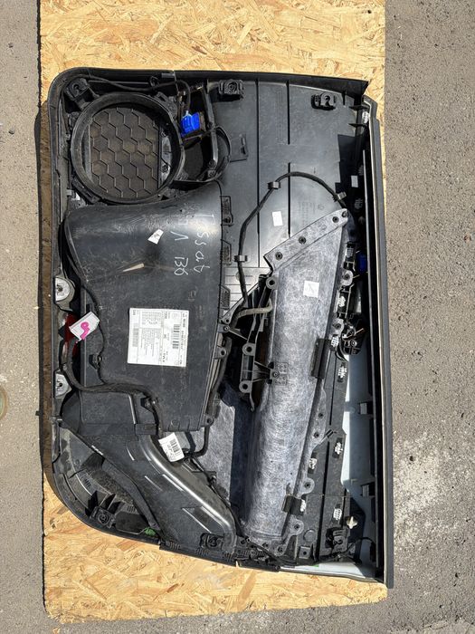 Карта двери обшивка Volkswagen Passat B6 2005-2010 фольксваген пассат б6