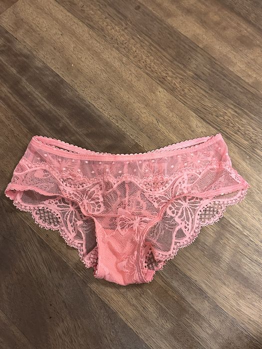 Majtki Victoria’s Secret w rozmiarze xs. W super stanie
