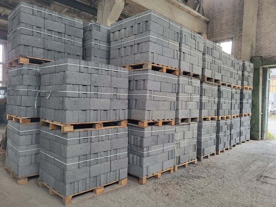 Шлакоблоки. Перестіночний блок.