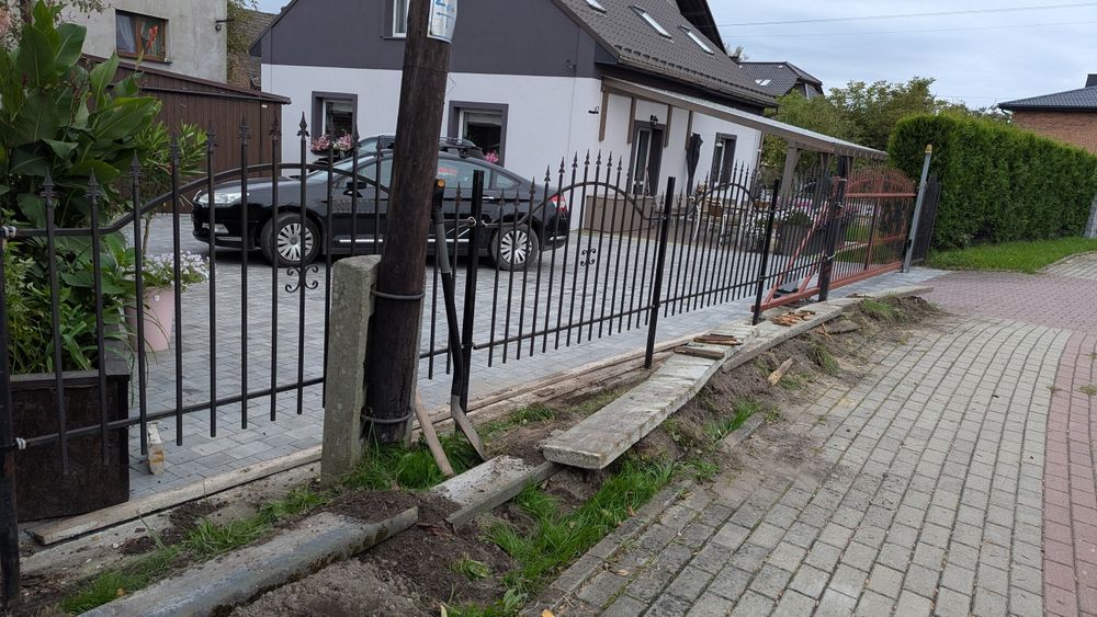 Kuta brama przesuwna + furtka+ 4 przęsła