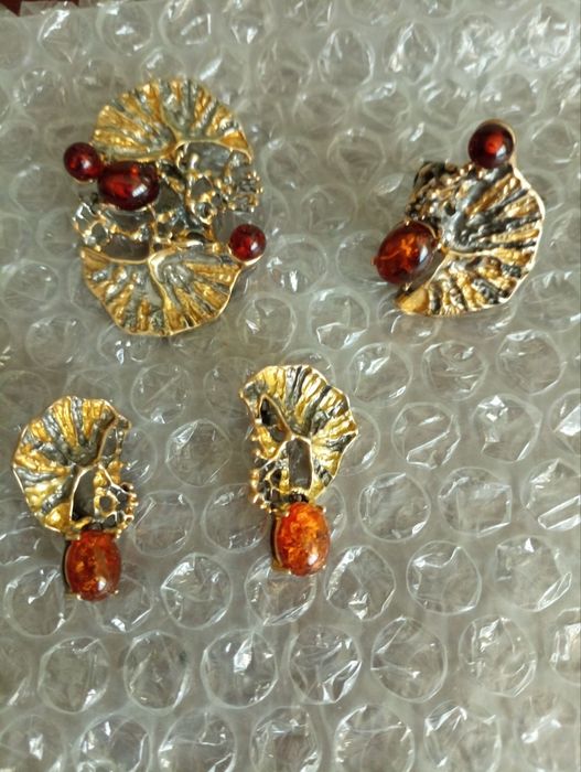 Ювелірні прикраси срібло з бурштином Калінінградский  янтарний завод