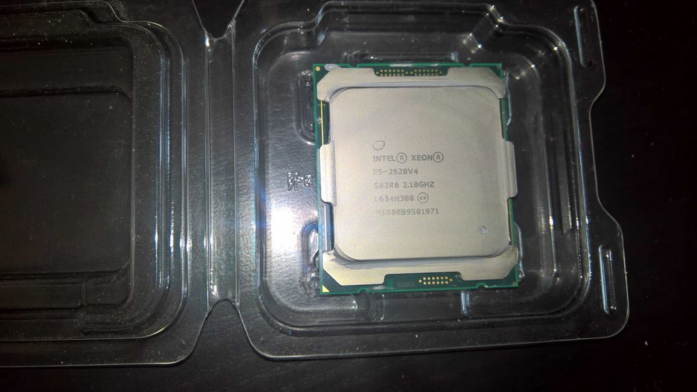 Processador Intel Xeon E5-2620v4 2.10 Ghz 20MB de cache OEM LGA 2011-364740832032514120