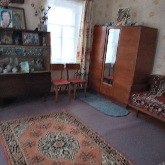 Продам 15 соток з будинком м. Ромны
