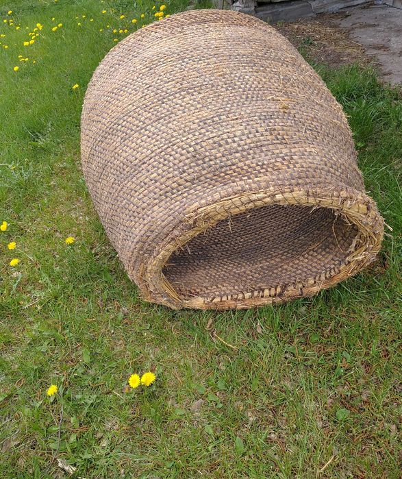 Stara beczka słomiana