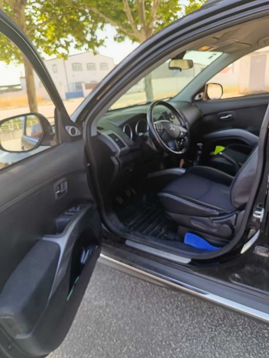 Quero vender o meu carro Mitsubishi Outlander