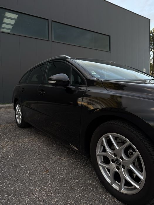 Peugeot 508 SW 2012