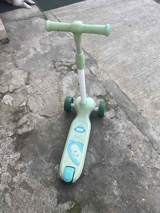 Самокат дитячий )