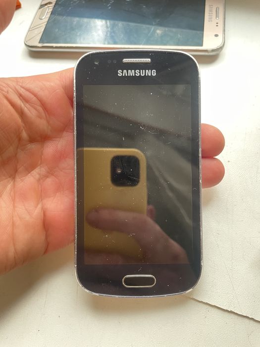 Samsung iPhone meanit
