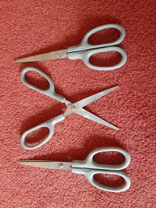 Nożyczki średnie, STAINLESS, cena za 1 sztukę