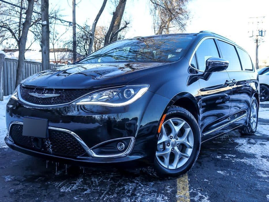 Chrysler Pacifica Chrysler Pacifica Limited 2018 - 7‑osobowa - Skóra - Panorama - FULL