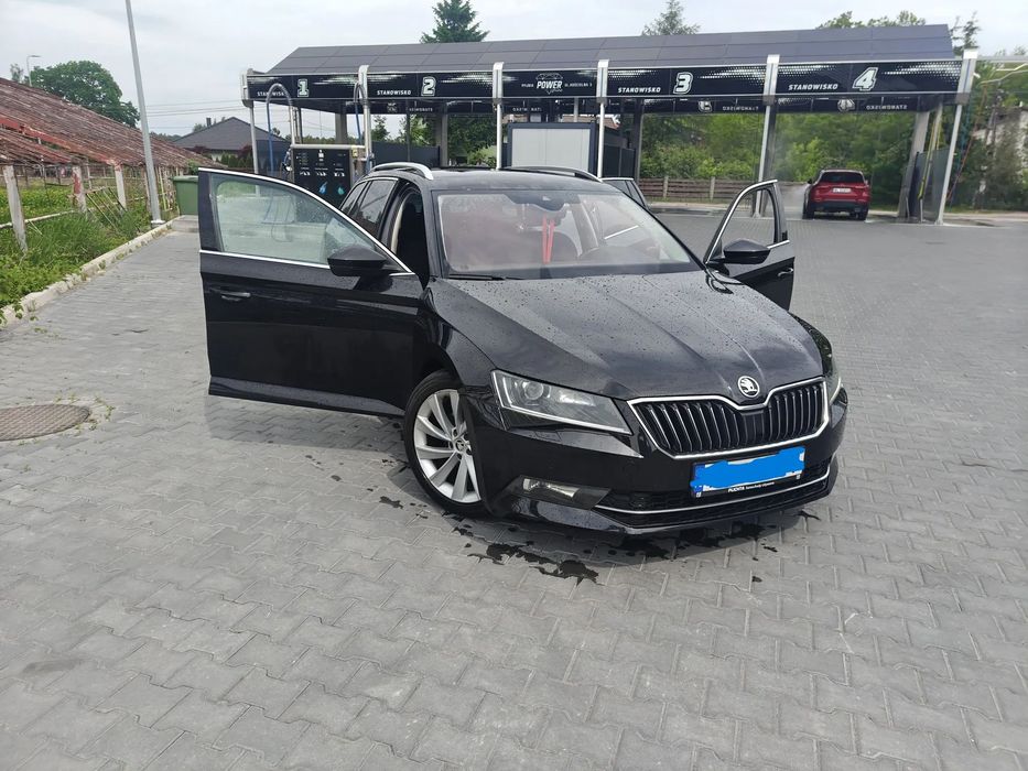 Skoda Superb Skoda Superb III Silnik Skrzynia 120 tys. Faktury ASO. Polecam!