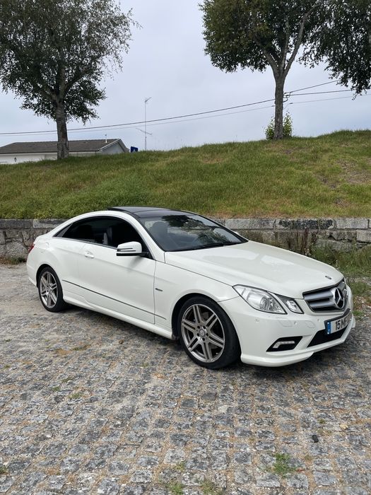 Mercedes E250 COUPE