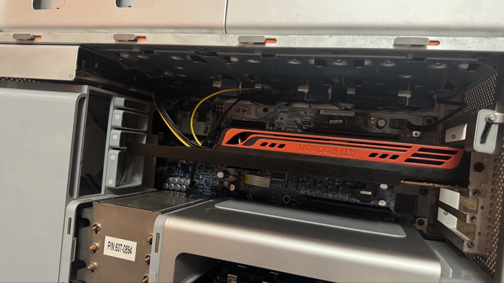 MacPro 2.1 2x Xeon X5355 озу 12гб hdd 320 компьютер пк системный блок