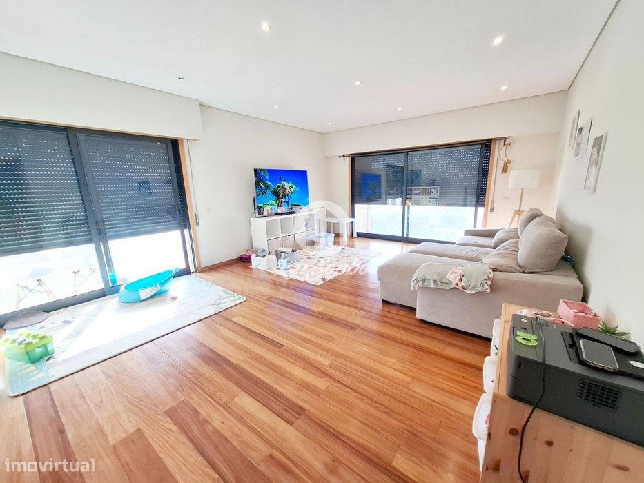 Apartamento T2 com Garagem Fechada em Vila do Conde
