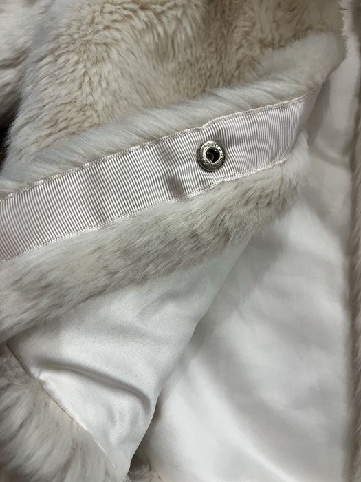 Шубка на дівчинку