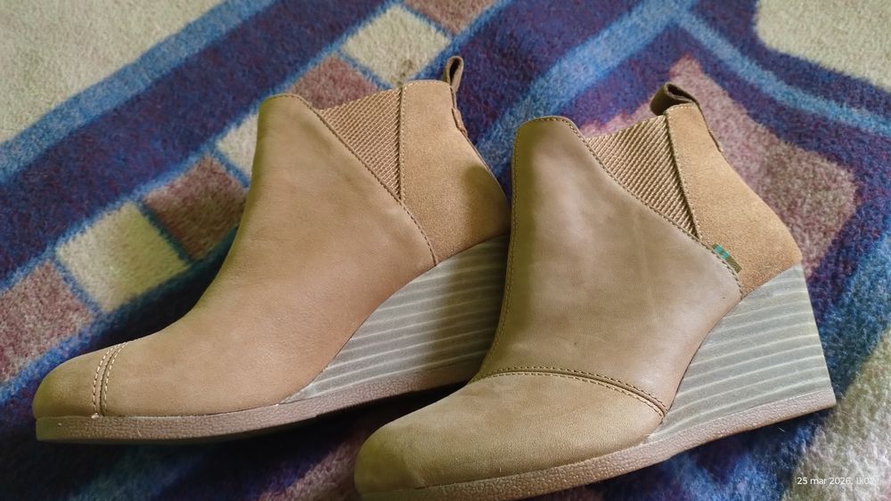 Botki Toms , skóra nubukowa r.35.5