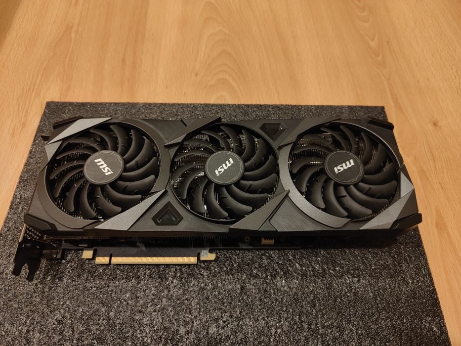 Placa gráfica NVIDIA MSI RTX 3070 VENTUS 3X OC LHR