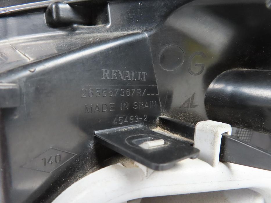 Farol Normal Renault Captur Ref: 265557367R 2013 - 2025