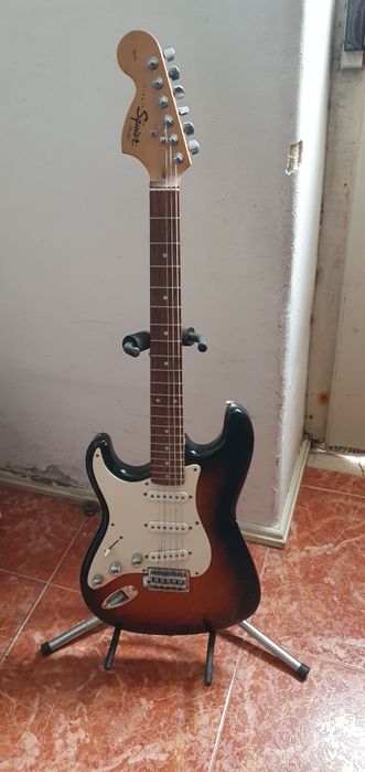 Squier Strat (Fender) Affinity Series446158732337489922