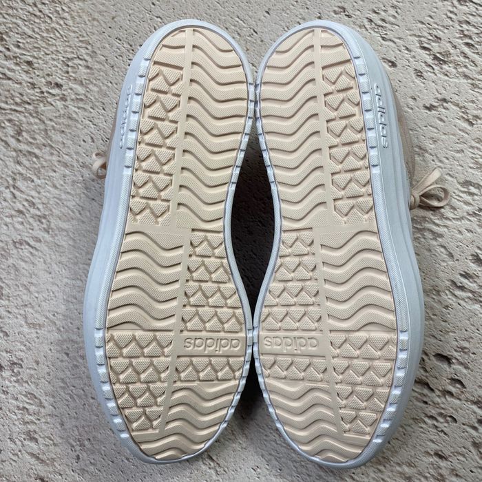 ih9996 оригінал нові жіночі кросівки Adidas vl court bold originals