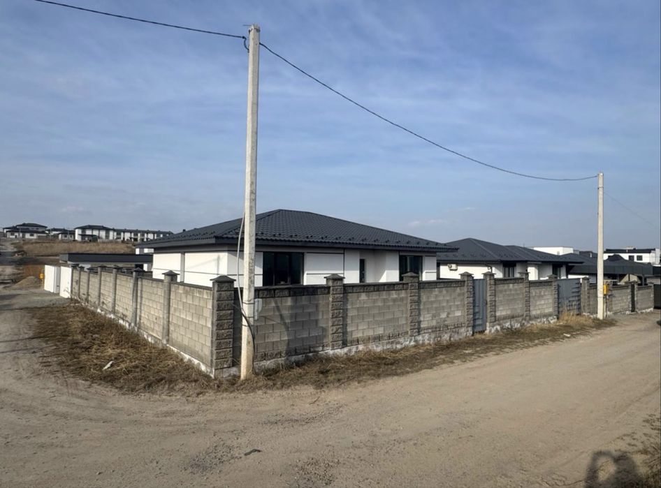 Окремий будинок з газом на масиві Макарова, 96м2, 5 сот