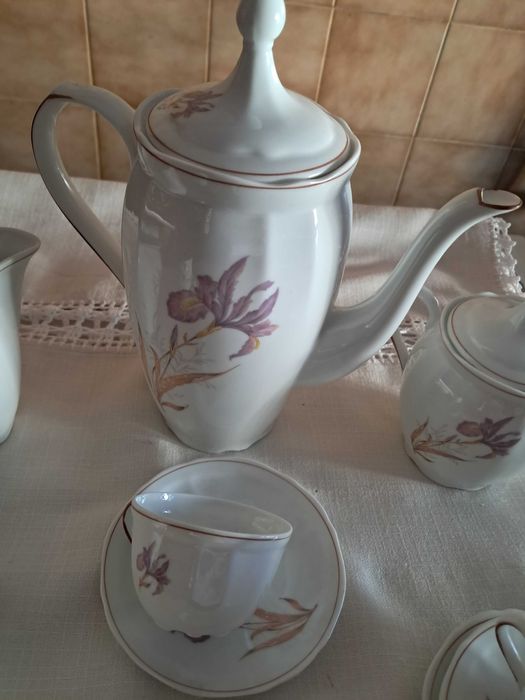 Serviço de Café antigo e nunca usado