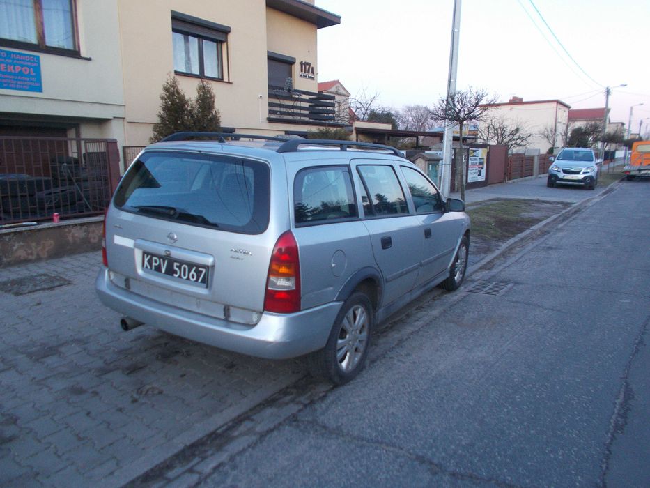 Klapa tylna bagażnika Opel Astra Kombi kolor Z147