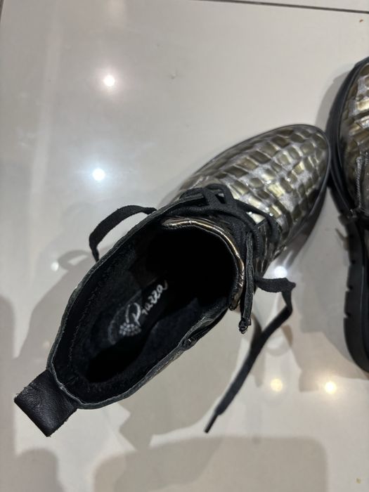 Buty urzuwane skórzane