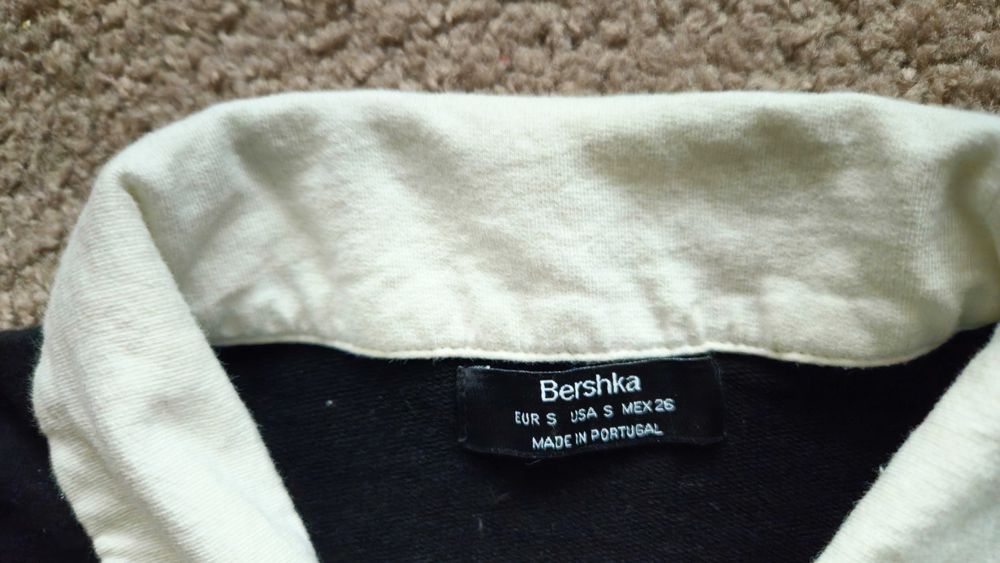 Bluza z kołnierzem typu rugby oversize cropped Bershka rozm. S