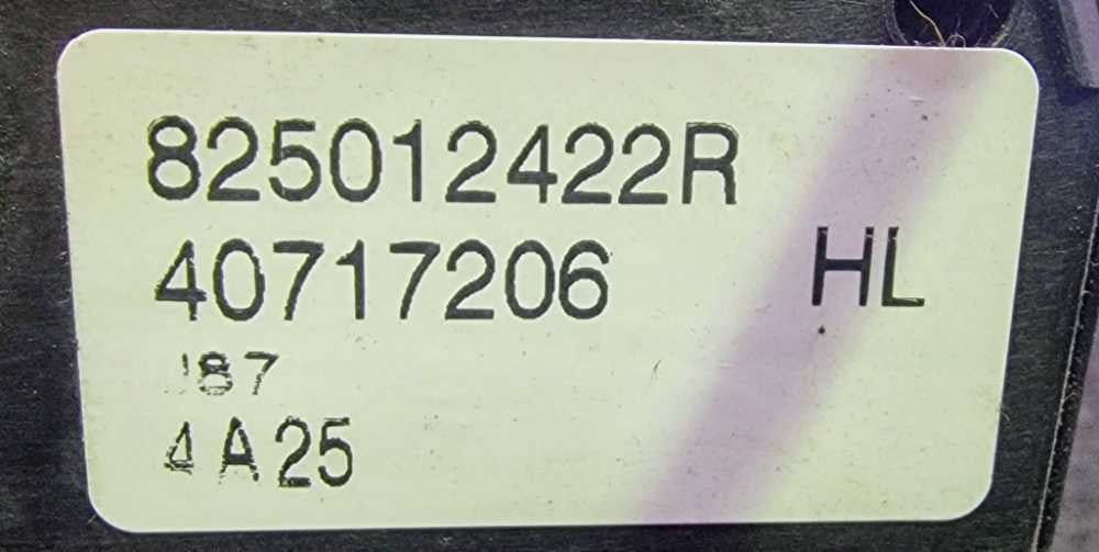 Fechadura / Fecho Porta Trás Esquerdo 825012422R - RENAULT CAPTUR I