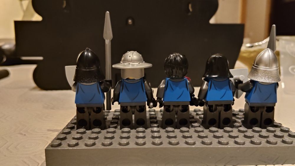 Lego 5 minifiguras Castle Kingdoms black falcon