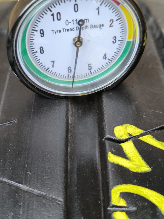 Opona Pirelli P zero 275/40/21 pojedynka