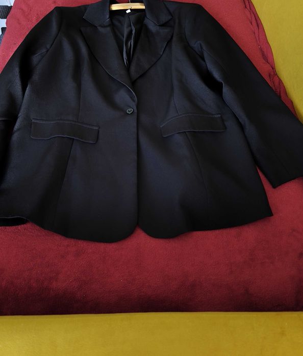 Czarna marynarka oversize