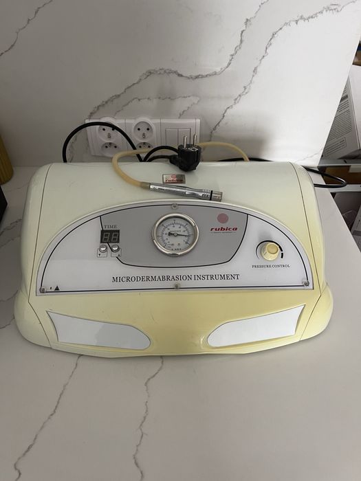 Mikrodermabrazja diamentowa Rubica
