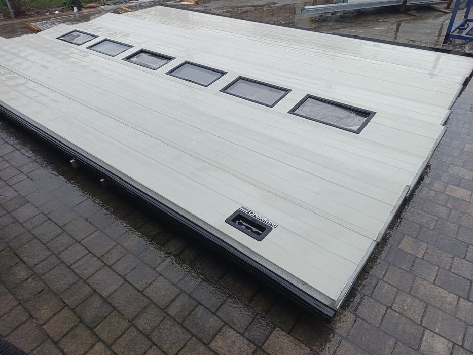 Brama garażowa segmentowa przemysłowa panelowa DUŻA  603x435