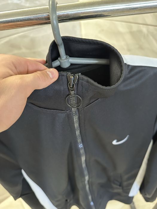 Зипка від бренду nike