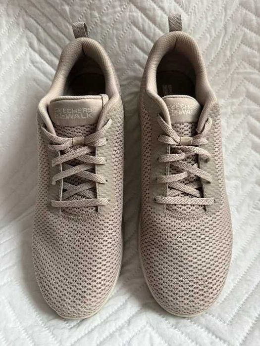 - Skechers - Sneakersy r. 40 / 41