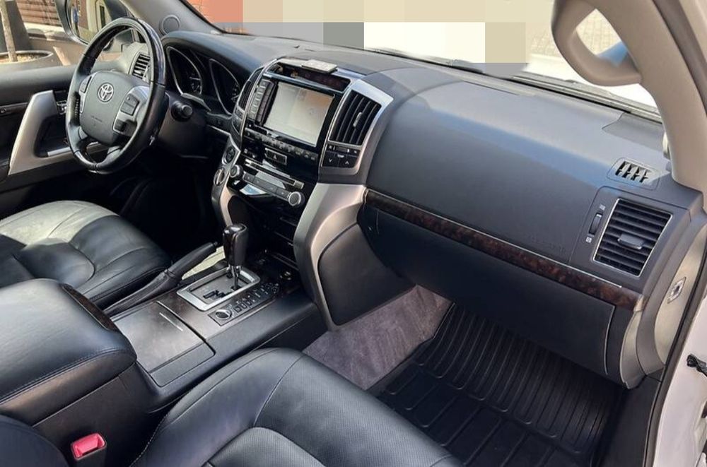 Разборка Land Cruiser 200 68000 пробег