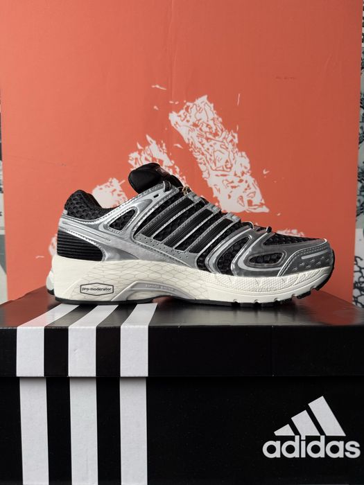 100% ОРИГІНАЛ!  кросівки  adidas adistar control 5 42,5 та 43розміри
